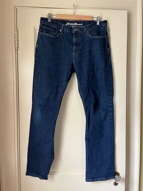 Eddie Bauer Men's Deep Indigo Straight Jeans